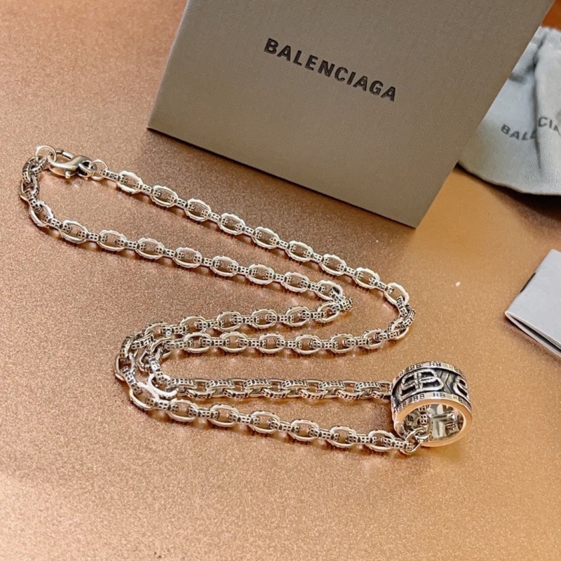 Ba1en*iaga necklaces